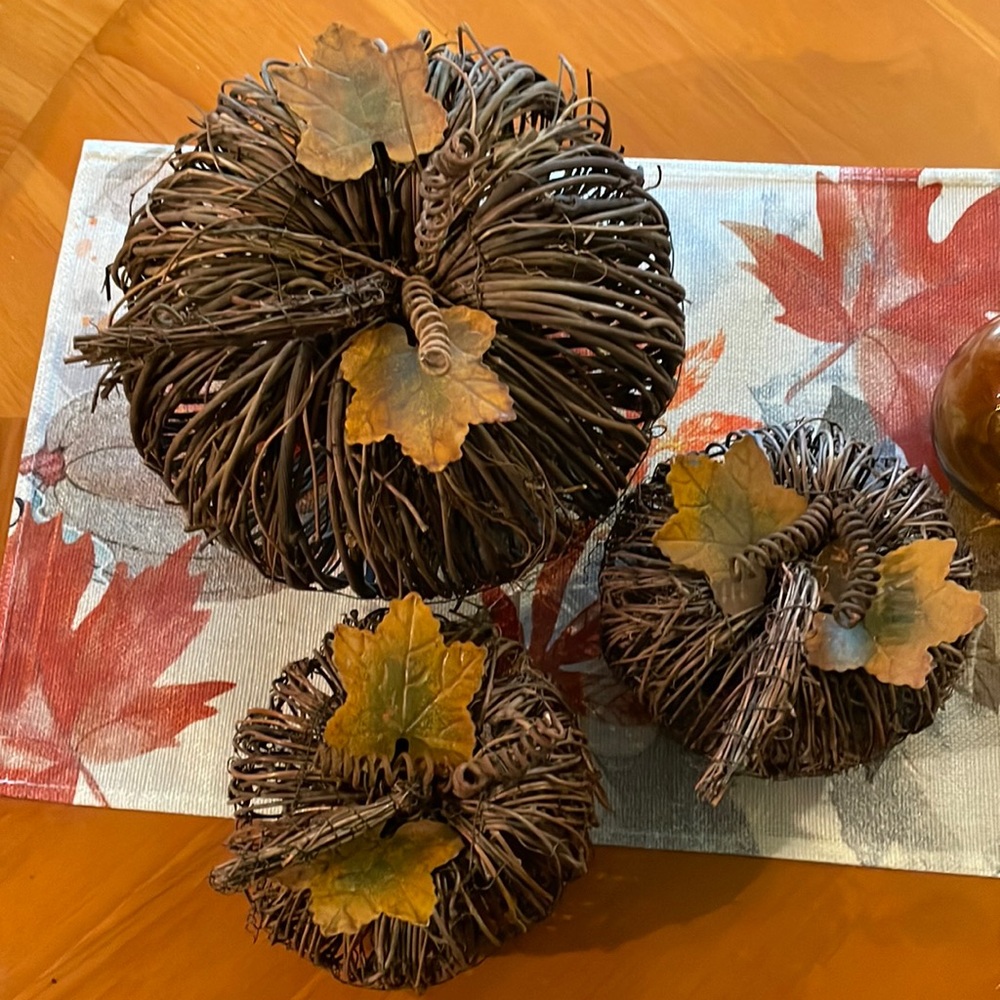 3 wicker pumpkins